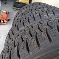 195/80r15 ハイエース キャラバン スタッドレスタイヤホイールセット