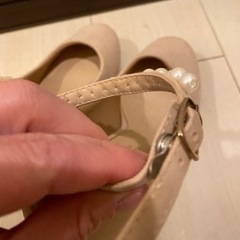 KOBE LETTUCE✨パール付きパンプス✨冠婚葬祭✨の画像