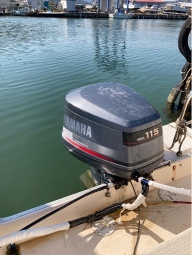 YAMAHA　FISH-24　オーニング付　２スト１１５PS１０人乗り売り切り入門艇に如何でしょうか