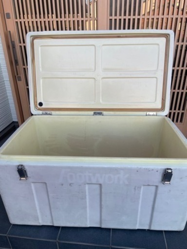 値下げ交渉有り　定価¥100000以上　DAILITE 業務用大型クーラーボックス　200L  ダイライト