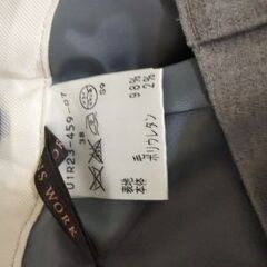 ライトグレー トランスワーク パンツの画像