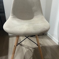 イームズ風ダイニングチェアの画像
