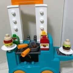 決まりました！メガブロック　フードトラックキッチン　ハンバーガー屋さん