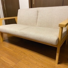 2人掛けソファ　ナチュラルテイスト