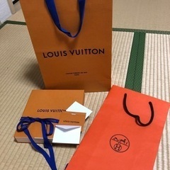 ルイ・ヴィトンの紙袋