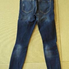GAP　スキニージーンズ/ダメージ　w61サイズの画像