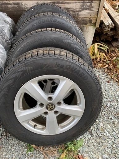 【お取引中】4本セット YOKOHAMA ヨコハマ SUV アイスガード G075 スタッドレスタイヤ　ホイール付き