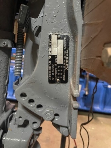 SUZUKI25馬力船外機(2st)(セル付き)