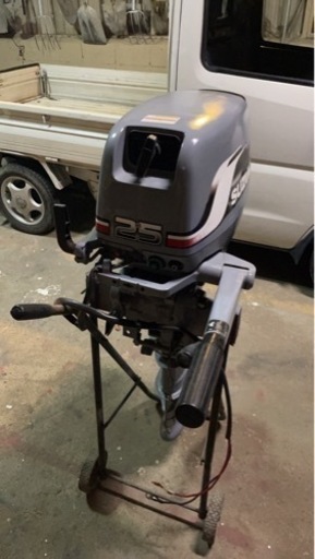SUZUKI25馬力船外機(2st)(セル付き)