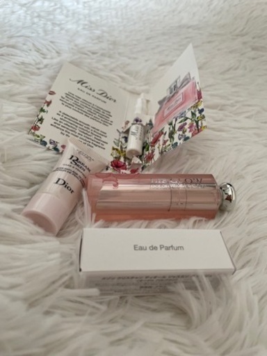 未使用　ディオール　DIOR 香水　乳液　リップグロウ　セット
