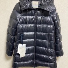 MONCLER  レディース　ダウンコート　タグ