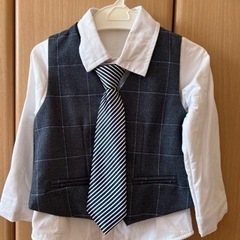 （最終値下げ)子供スーツ(80cm)6点セットの画像