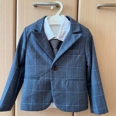 （最終値下げ)子供スーツ(80cm)6点セットの画像