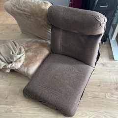 ニトリ　座椅子2つの画像