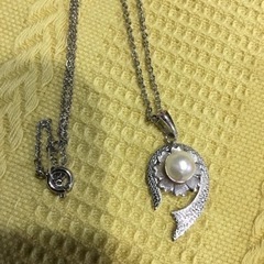 イヤリング2点　ネックレス　1点の画像