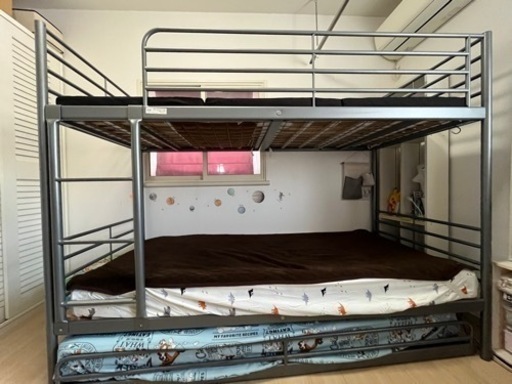 【受渡決定済】IKEA 3段ベッド　マットレス1枚付