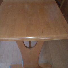 ダイニングテーブルと椅子1つセットの画像