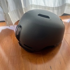 12/18まで　スキー、スノーボード用ヘルメット　GIROの画像