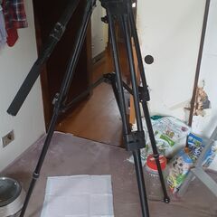 カメラ用三段式三脚