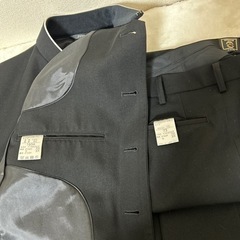【お取引完了】トンボ学生服(冬の上・下) 【7,000円〜6,000円】に値引きしますの画像