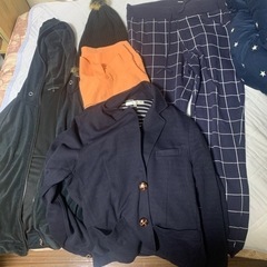 洋服差し上げます。