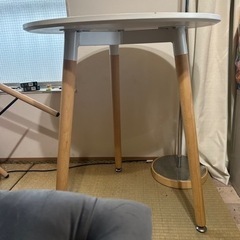 丸テーブル　テーブル　白の画像