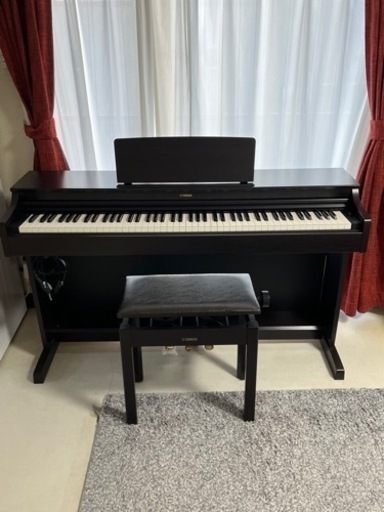 YAMAHA ヤマハ　電子ピアノ　ARIUS  YDP-163  購入者決定済み　配送相談可　88鍵盤　16年製　椅子　ヘッドホン　アダプタ付き