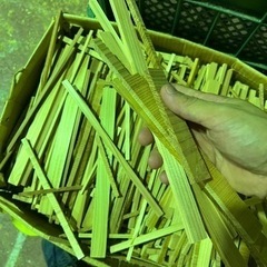 薪！！焚き付け、ソロキャンに！詰め放題、お引き取り限定です！の画像
