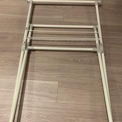 【美品】折り畳める室内用物干し
