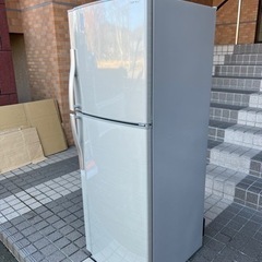 SHARP 冷蔵庫の画像