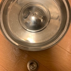 キッチンポット　裂けあり　金具外れありの画像