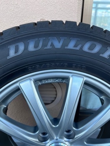 スタッドレス　DUNLOP WINTER　MAXX　215/65R16