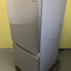 【送料無料 地域限定】シャープ 2018年製 2ドア冷蔵庫137...