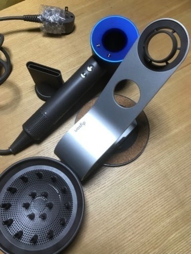 ダイソン　ドライヤー
