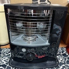 トヨトミ　　決まりました　石油ストーブ