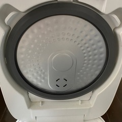 東芝　TOSHIBA 炊飯器　RC-5XE5の画像