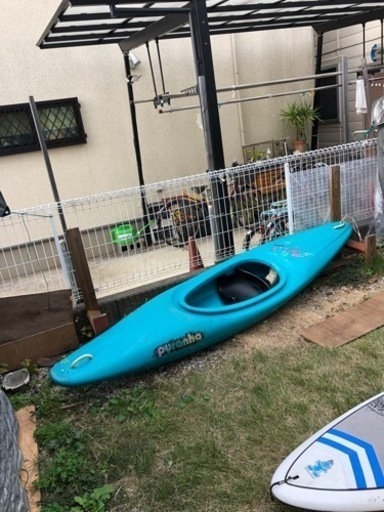 リバーカヤック　カヌー　ピラニア　オーストラリア製