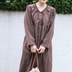 新品♡高橋愛さんコラボ 羽織りにもなるフリルリボン総柄ワンピース L