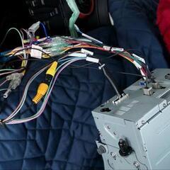 車のオーディオ、ナビ取り付け致します。
