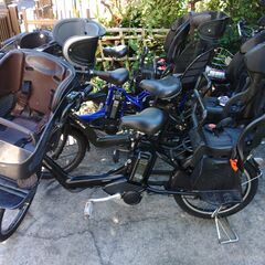 230🔵お子様と土日も土足のまま、いろいろなタイプの電動自転車の...