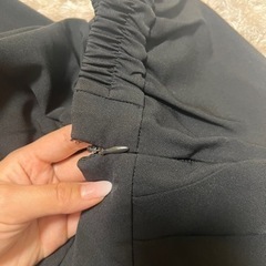 【GU 黒パンツ 】の画像