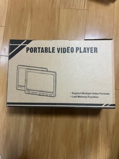 ヘッドレストモニター　デュアルスクリーン