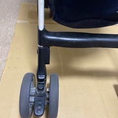 【受渡し決定】Aprica ラクーナビッテ AB型 【レインカバー付】の画像