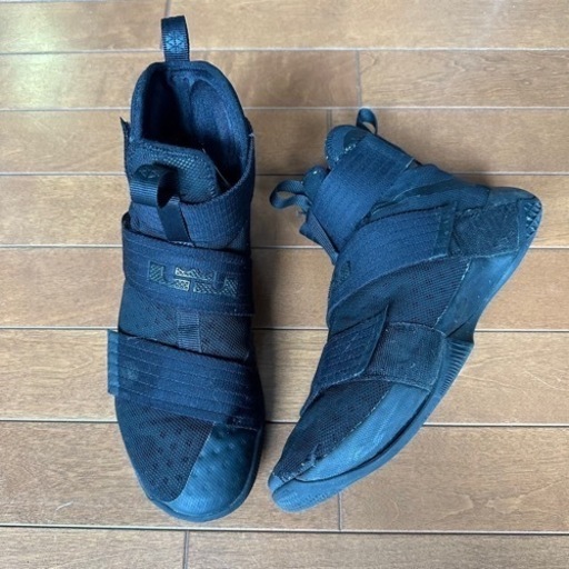 スニーカー NIKE 27.5