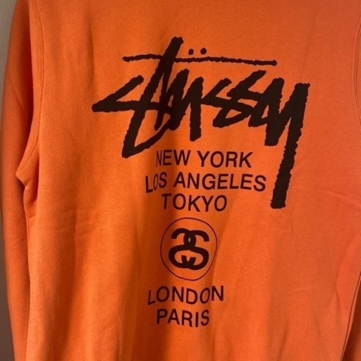 新品STUSSY トレーナー