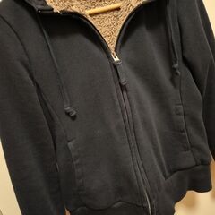 ユニクロ ボアパーカー S ネイビーの画像