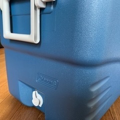 大容量クーラーボックス(Coleman) 95Lの画像