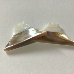 （中古）富士山箸置き（ベトナム製、貝）✖️2個の画像