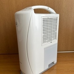 決まりました　ほぼ新品！　CORONA 衣類乾燥除湿機