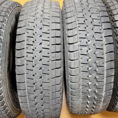 195/80R15 107/105LT 夏 / 冬 新品みたい  2セット